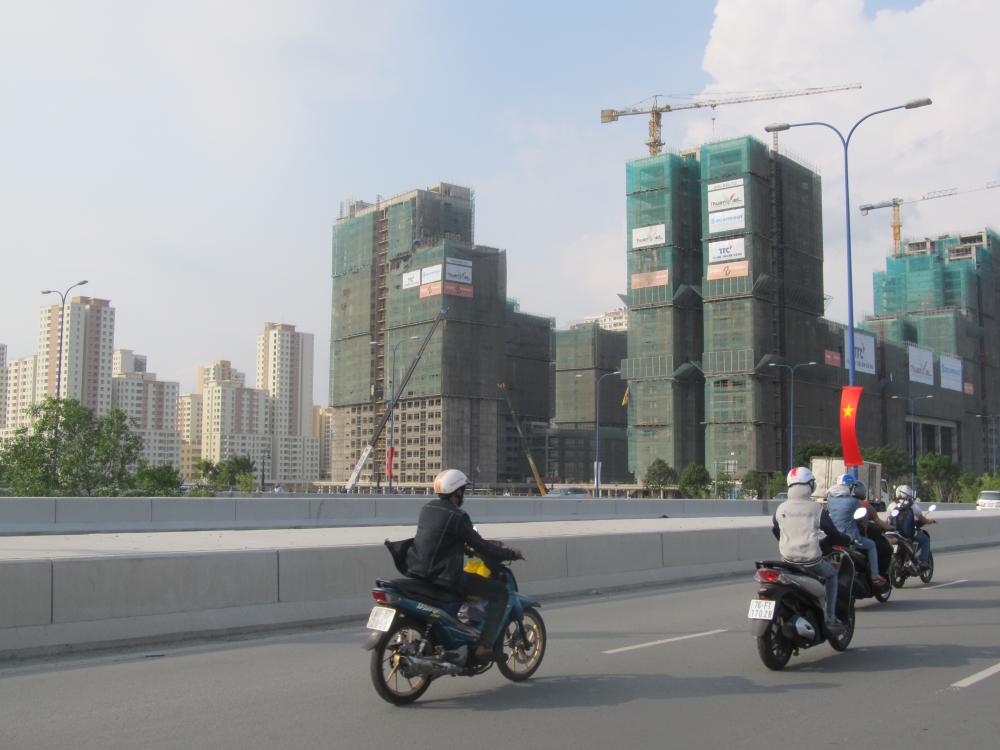 Thị trường bất động sản có dấu hiệu chững lại. Thị trường bất động sản có dấu hiệu chững lại.
