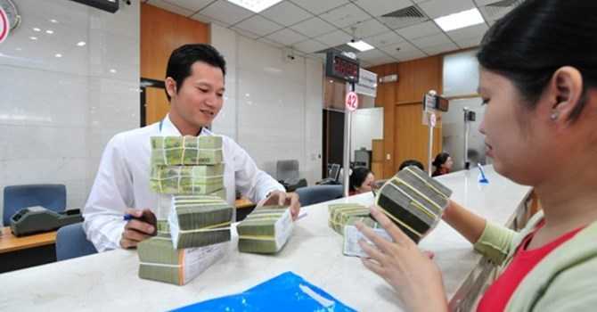 Doanh nghiệp địa ốc đồng loạt huy động vốn chuẩn bị cho thế trận mới . Doanh nghiệp địa ốc đồng loạt huy động vốn chuẩn bị cho thế trận mới .