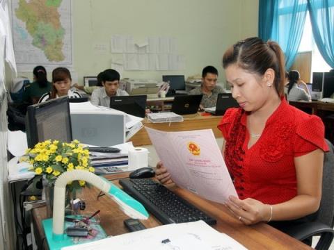 Nâng mức phạt cho việc chậm làm sổ đỏ lên 1 tỷ đồng Nâng mức phạt cho việc chậm làm sổ đỏ lên 1 tỷ đồng
