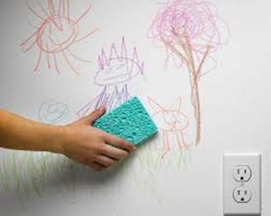 Xóa vết bẩn trên tường thật đơn giản Xóa vết bẩn trên tường thật đơn giản