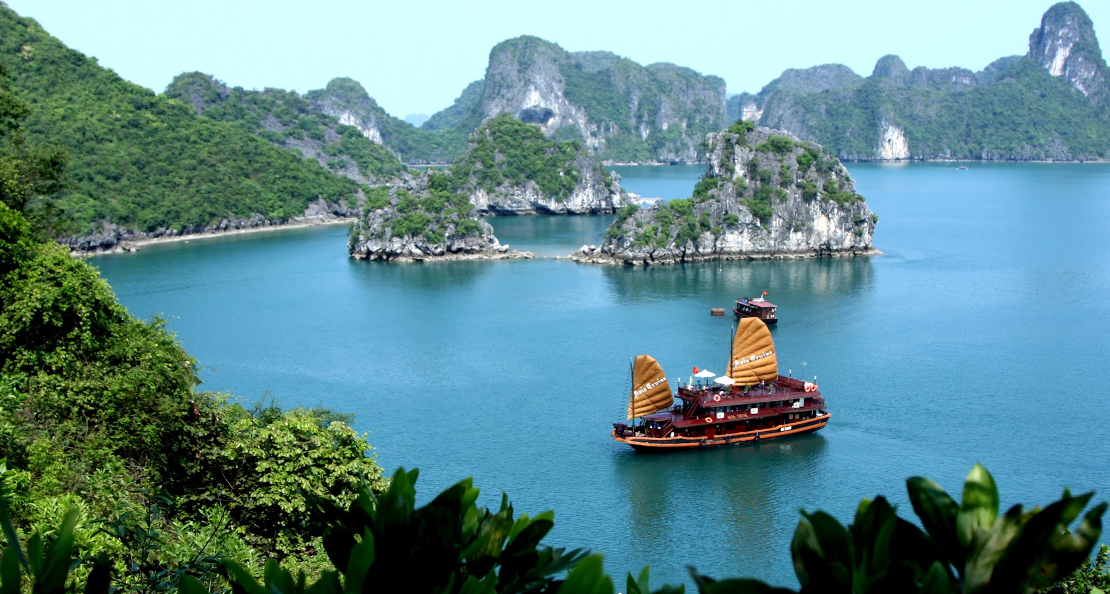 10 Thắng cảnh đẹp Việt Nam trong mắt du khách 10 Thắng cảnh đẹp Việt Nam trong mắt du khách