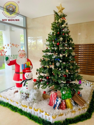 Không Khí Noel Đã Tràn Ngập Khắp My House Không Khí Noel Đã Tràn Ngập Khắp My House